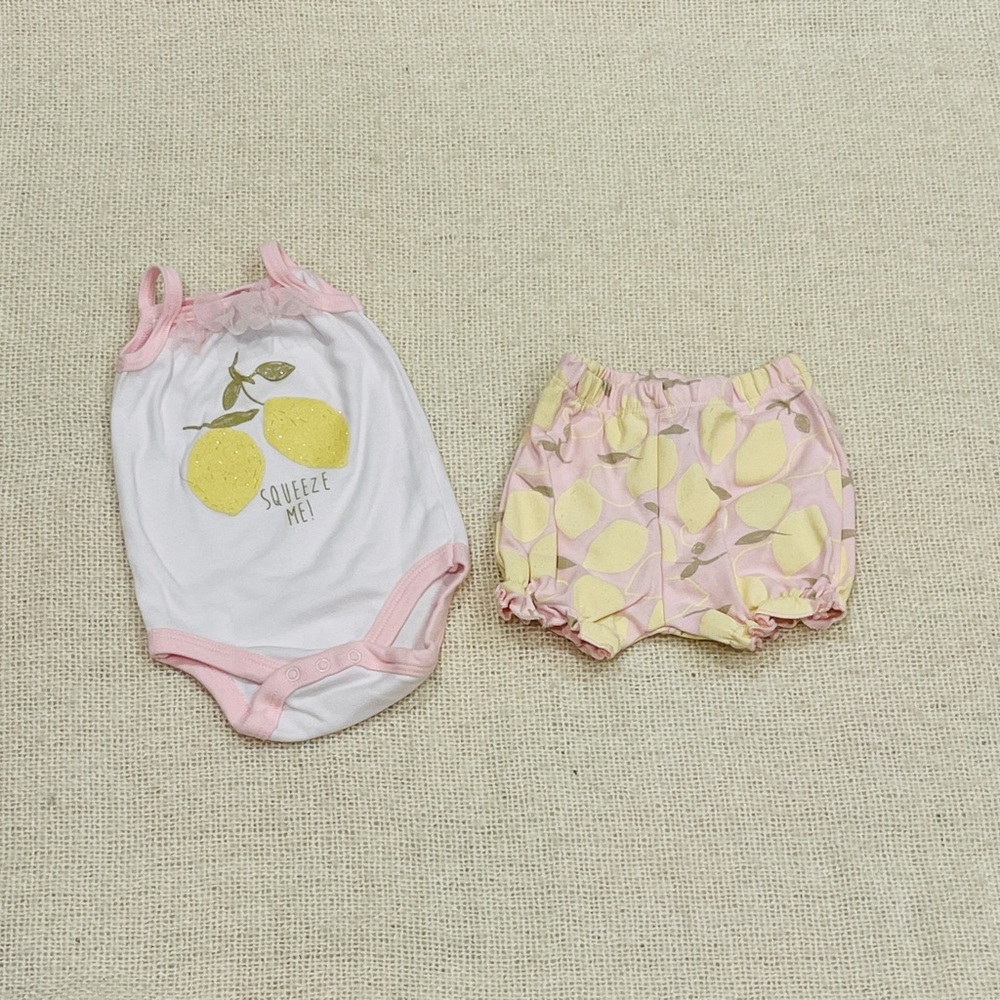 Baby girl clothes. 3-6 months. Summer outfit set of 2. Chick pea